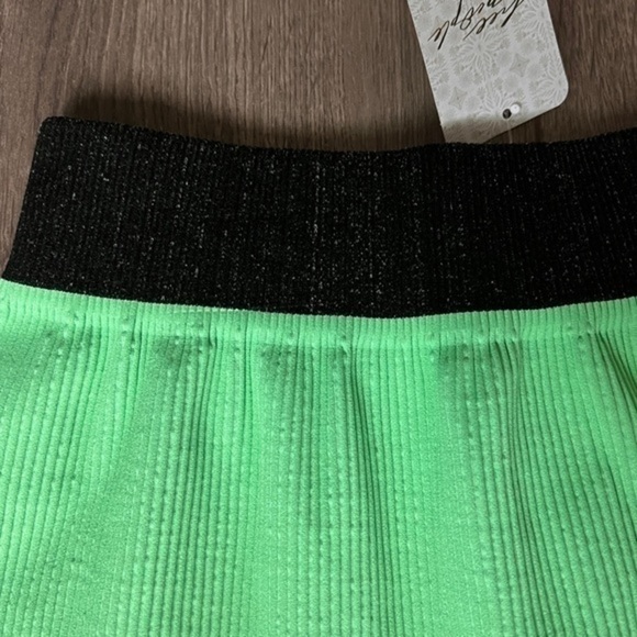 Free People Movement Prajna Seamless Shorts In Fresh Cut Size M/L - Picture 6 of 15